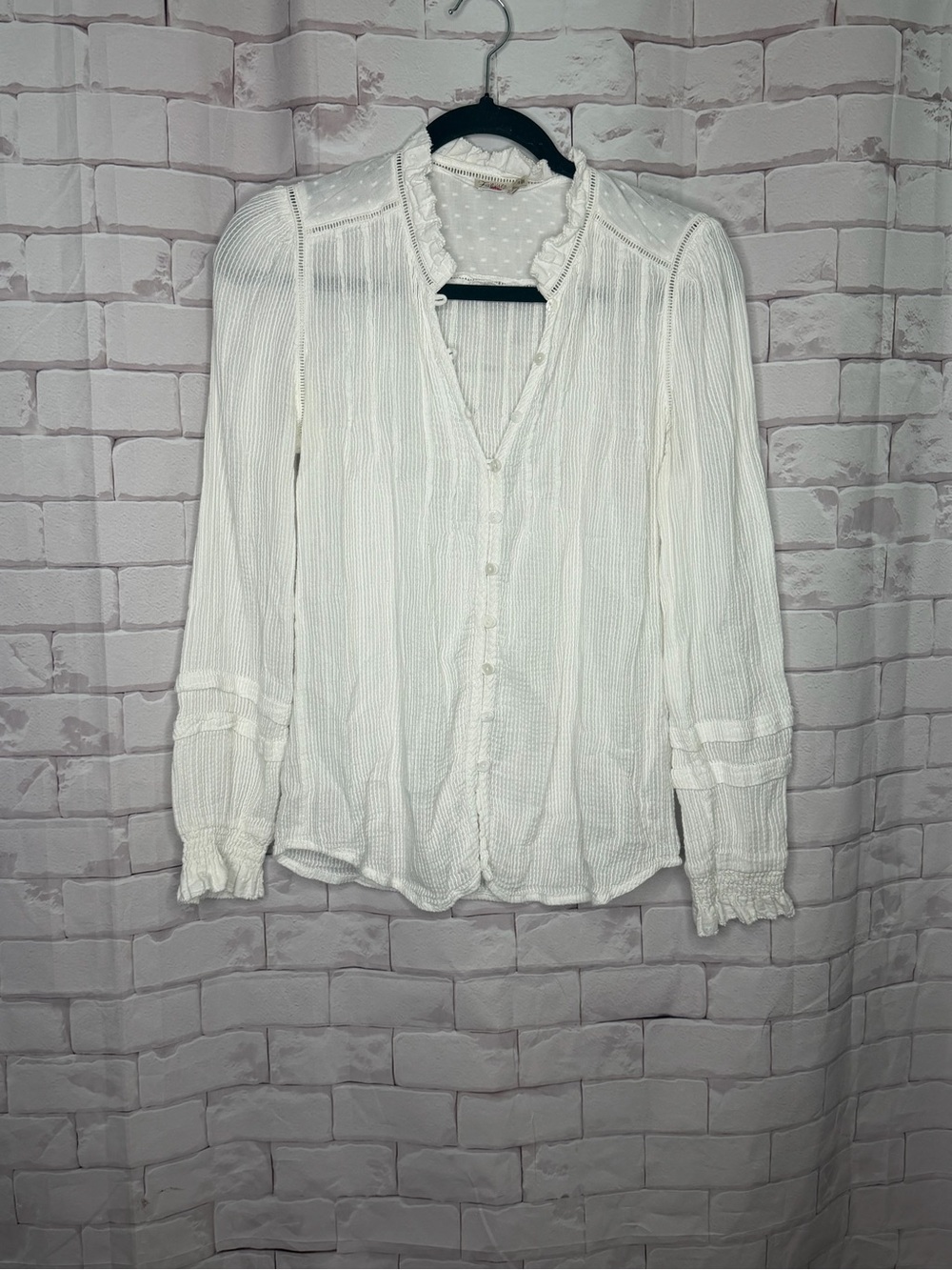 Faherty White Textured Cotton Ruffle Blouse | Romantic Cottagecore Prairie Top
